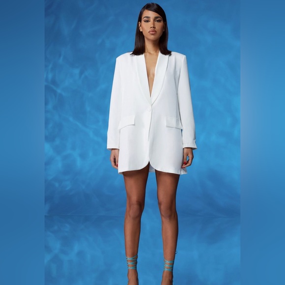 ✨2/$20✨BNWT boohoo blazer dress size 6 - Picture 1 of 5